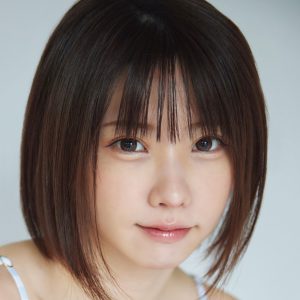 えなこ、高嶺ヒナとの“爆美女”ツーショットに「すごくかわいい」「2人の爆美女感がヤバい」