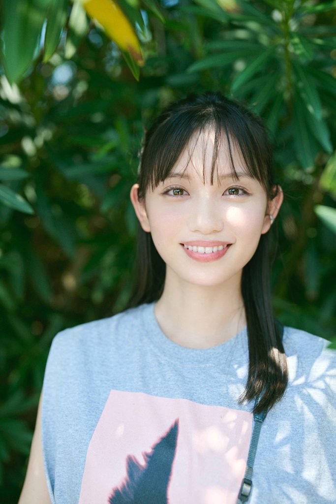 テレビ東京・田中瞳アナウンサー初のフォト&エッセイ『瞳のまにまに』
