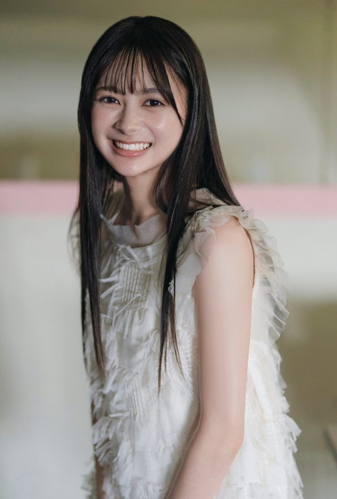 「B.L.T.2024年11月号」セブンネットショッピング購入特典ポストカード【伊藤百花(AKB48)】