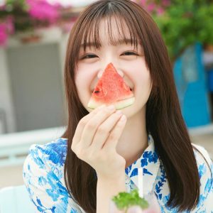 日向坂46佐々木美玲が写真集記念配信で親孝行！“キラキラはっぴー”オーラ全開で「アンチ」もみーぱんのトリコに