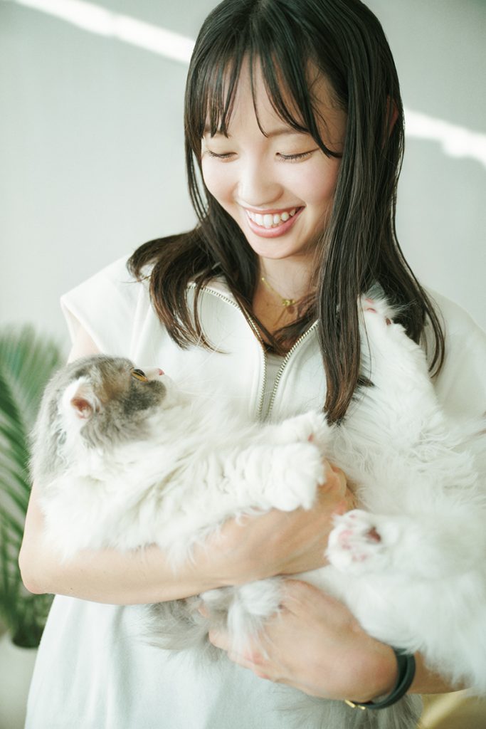 テレビ東京・田中瞳アナウンサー初のフォト&エッセイ『瞳のまにまに』