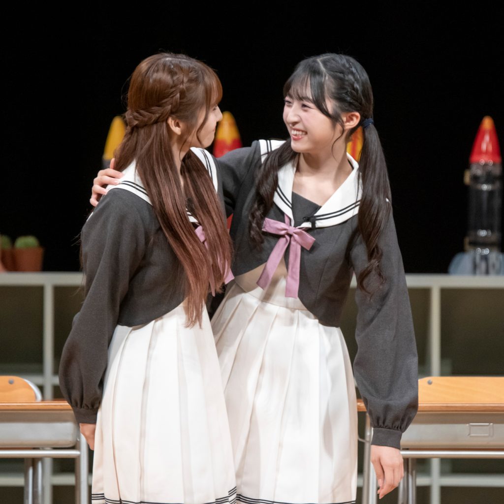 ドラマ「星屑テレパス」ファンイベント~ボナヴー!!AKB48ロケット同窓会~より