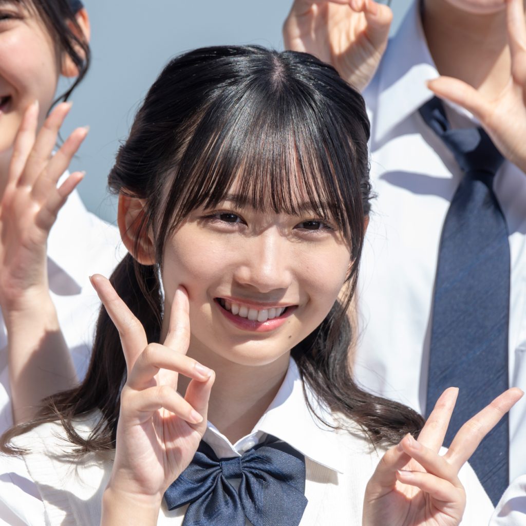 羽川恵(はがわ・めぐ)役の藤嶌果歩