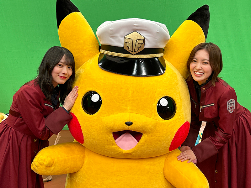 櫻坂46森田ひかる&松田里奈、大好きなキャプテンピカチュウとの3ショット