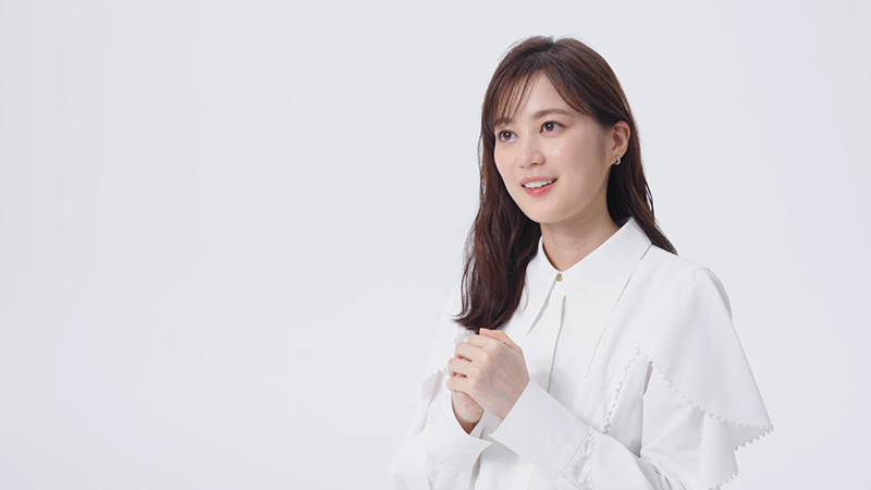 生田絵梨花にインタビューを実施