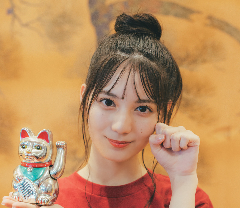 『卒業写真だけが知ってる』でセンターに立つ、小坂菜緒