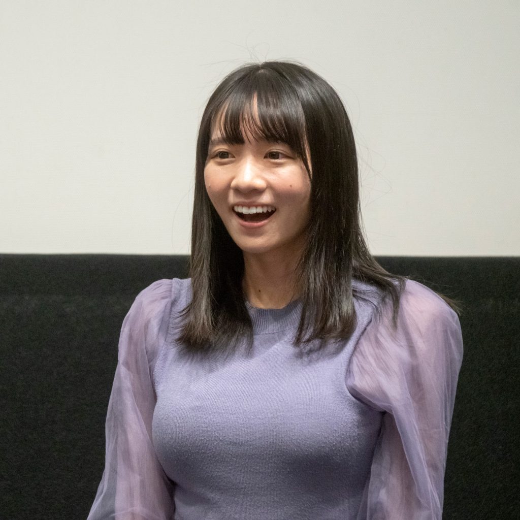 映画『火の国物語』舞台あいさつに登壇した応援サポーターの椿野ゆうこ