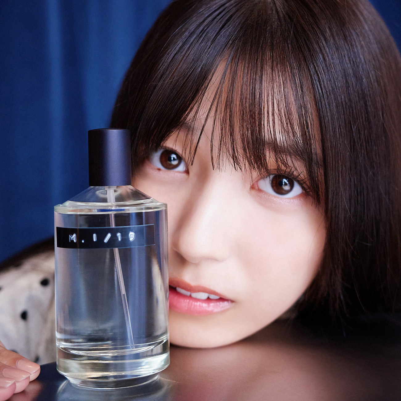 坂道写真集史上初！“香り付きカード”が特典に…乃木坂46五百城茉央1st