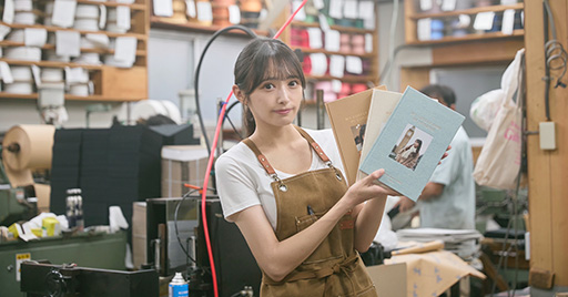 渡辺梨加写真集 渡辺梨加 写真集 饒舌な眼差し - メルカリ