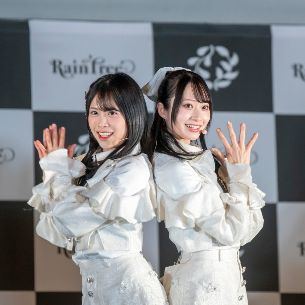 「1st デジタルデビューシングル『I L U』リリースイベント」より加藤柊、橋本真希