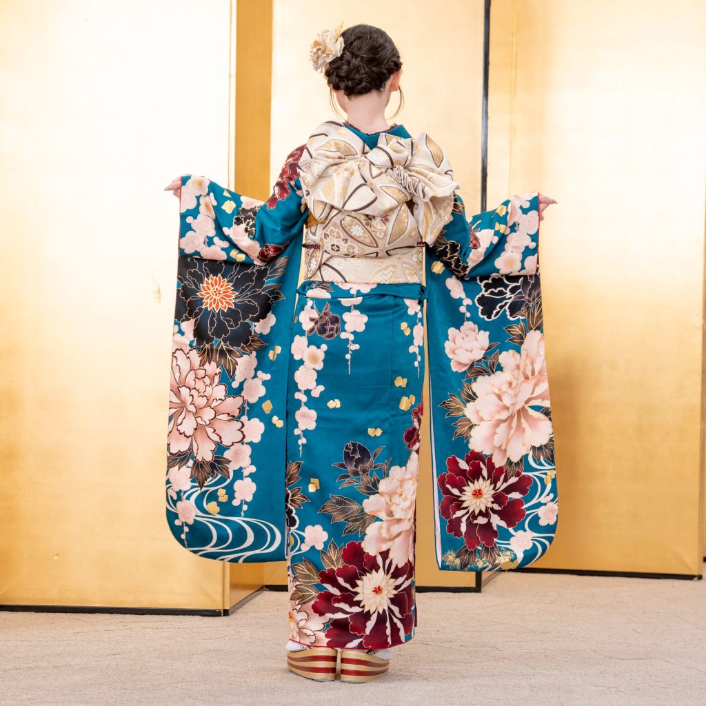 『AKB48 二十歳のつどい 2025』に出席した山﨑空