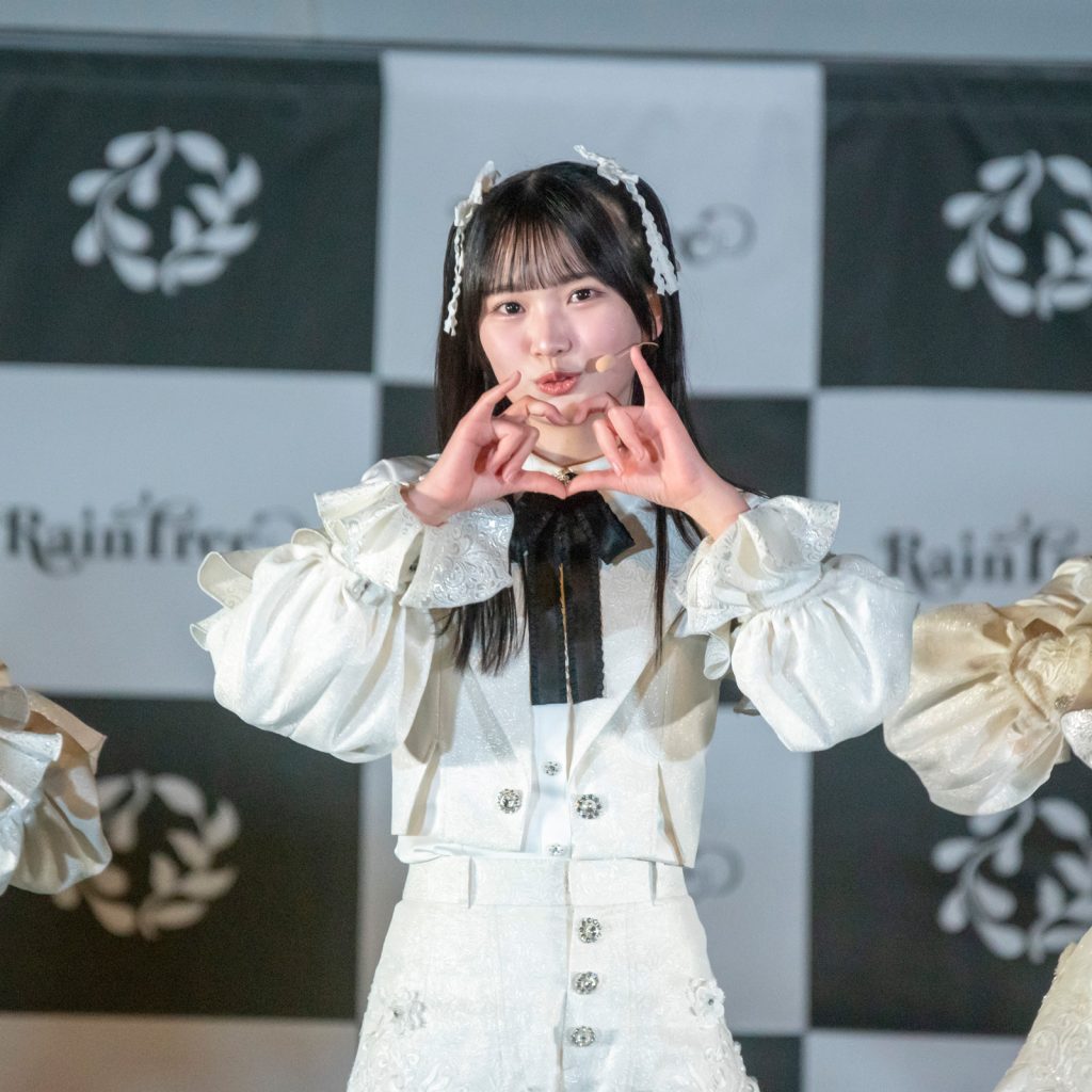 「1st デジタルデビューシングル『I L U』リリースイベント」より遠藤莉乃