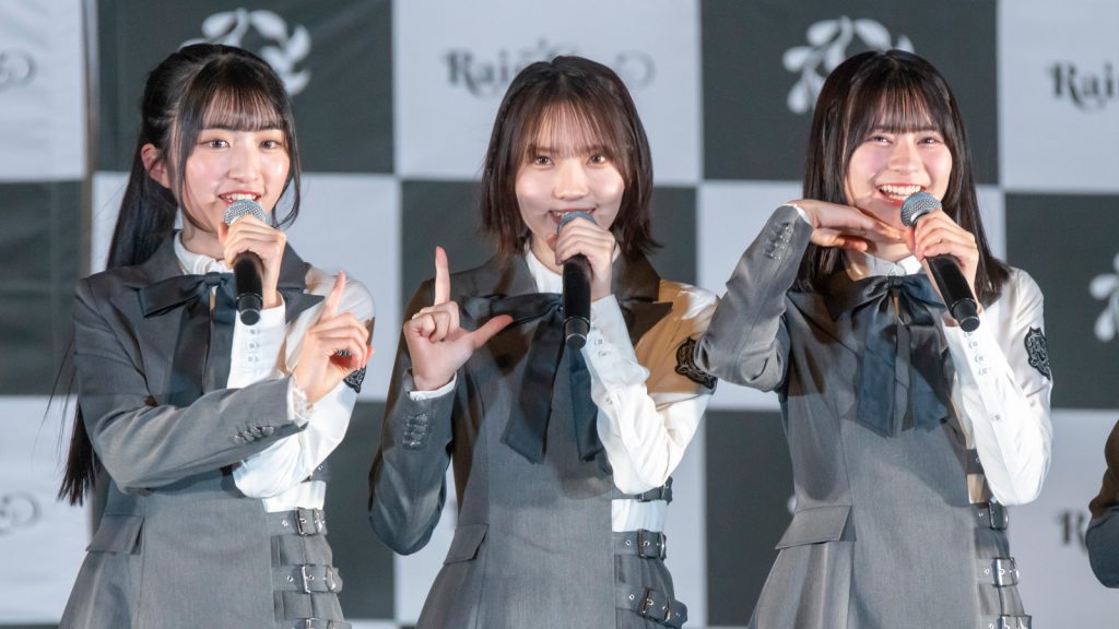 「1st デジタルデビューシングル『I L U』リリースイベント」より朝宮日向、吉川海未、永瀬真梨