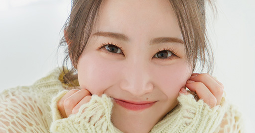 潮紗理菜、爽やかな笑顔から大人っぽいクールな表情まで…卒業後