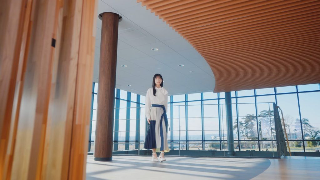 仙建工業株式会社の新TVCMに出演する乃木坂46・久保史緒里