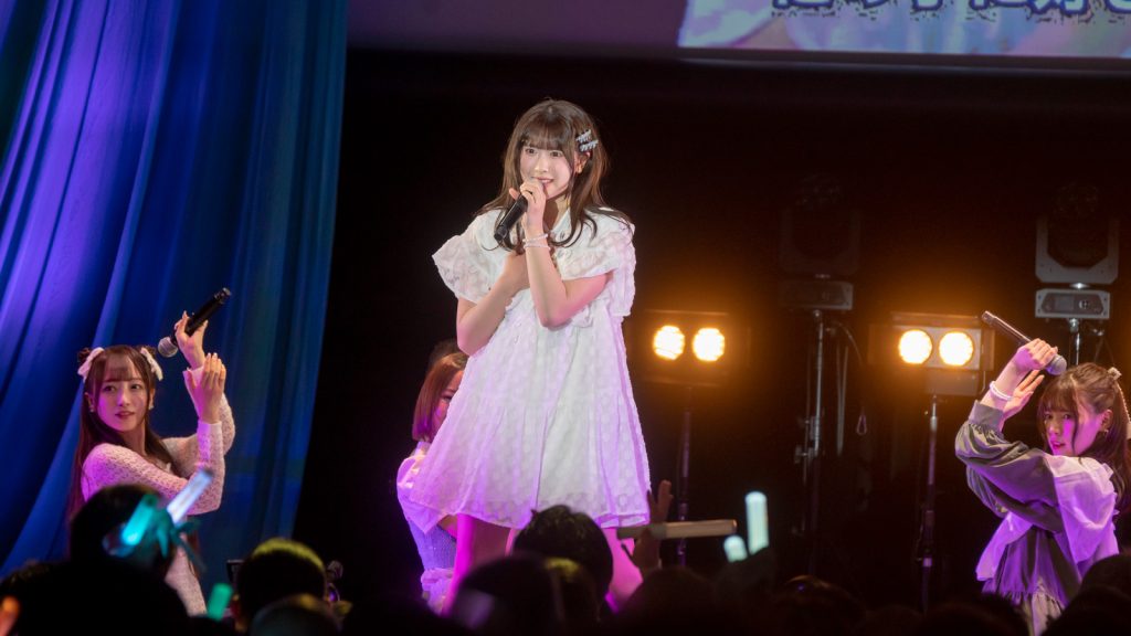 ラフ×ラフ2周年ライブ『ラフ×ラフ 2nd Anniversary LIVE AKO~あかるくカワイく面白く!~』より佐々木楓菜