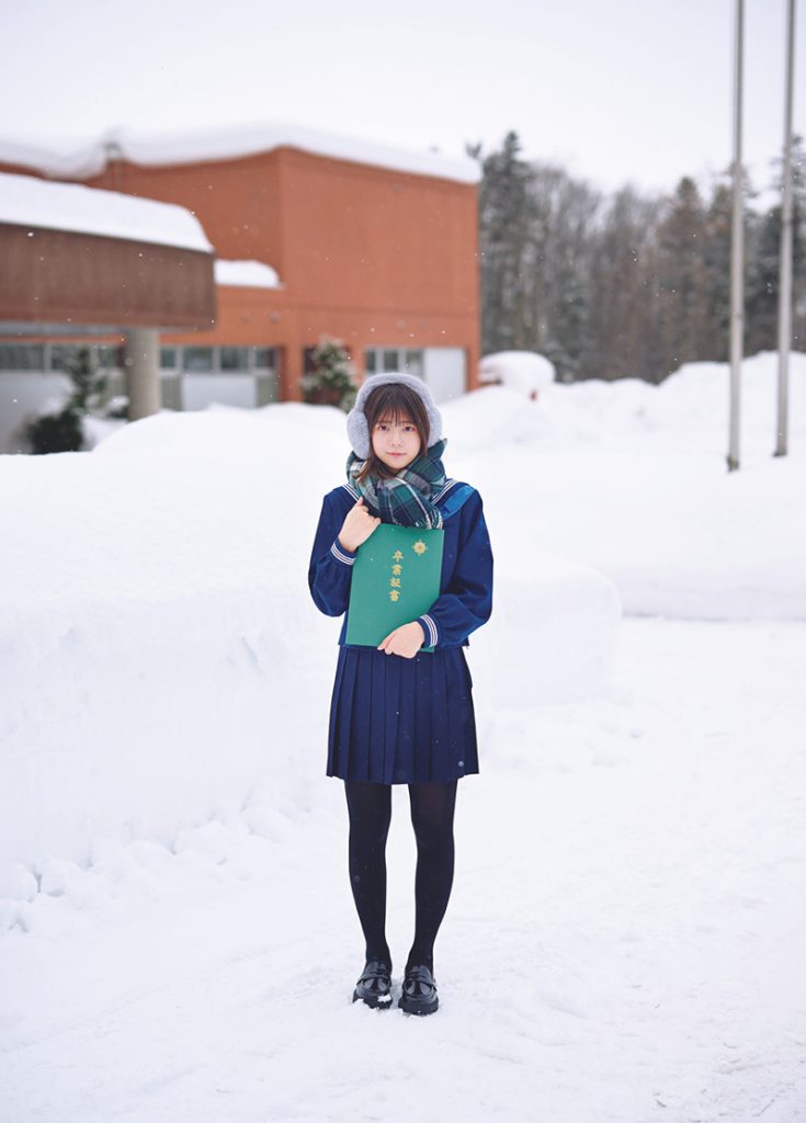 『週刊プレイボーイ15号』に登場している乃木坂46・冨里奈央