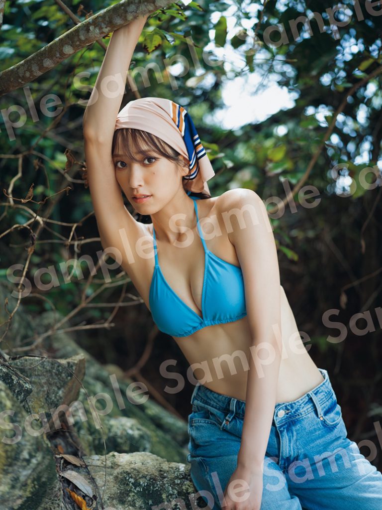 日向坂46・佐々木久美1st写真集『めくる日々』より封入特典ポストカード3
