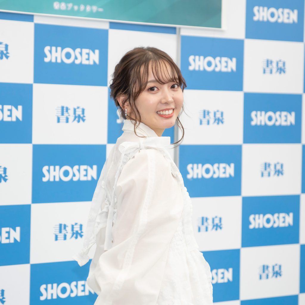 「石田みなみ2025.4-2026.3 カレンダー」発売記念取材会より