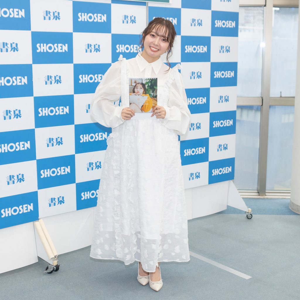 「石田みなみ2025.4-2026.3 カレンダー」発売記念取材会より