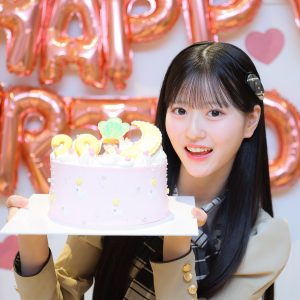 グループ史上初の“研究生センター”…AKB48八木愛月の二十歳の誕生日をサプライズでお祝い