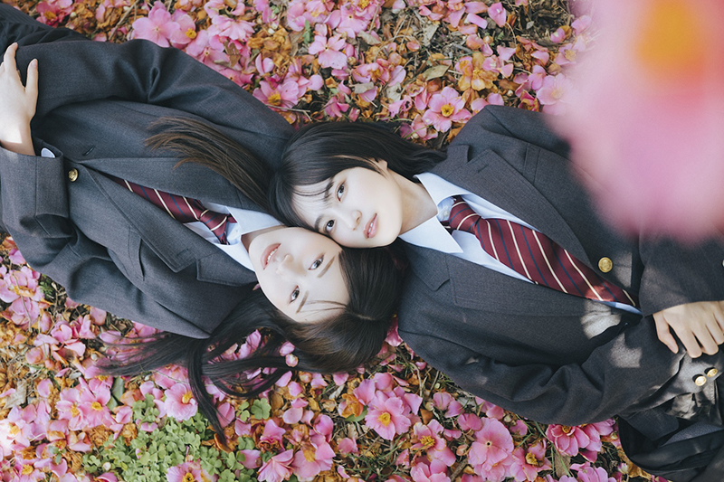 「B.L.T.graduation2025中学・高校卒業」より櫻坂46的野美青&向井純葉