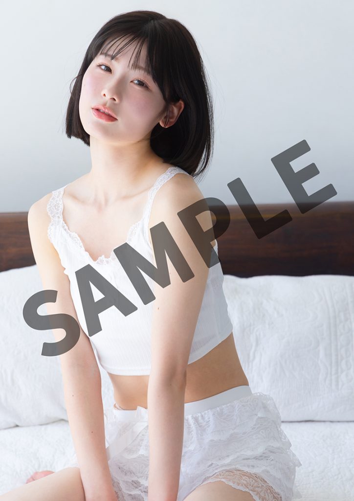『浅井七海1st写真集 ナナミイロ』Amazon限定特典 表紙アザーカットPDFデータ
