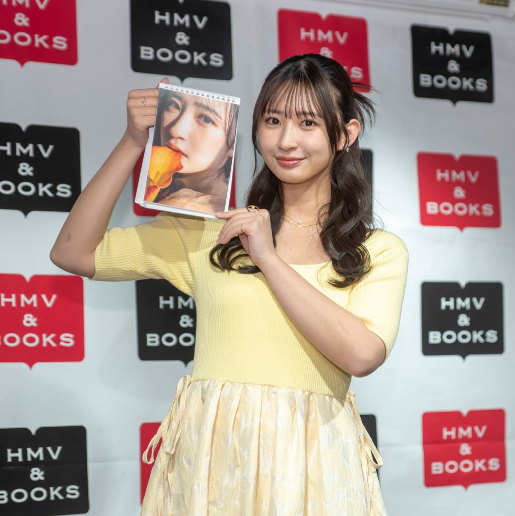 「松本日向 2025.4-2026.3 カレンダー」発売記念取材会より