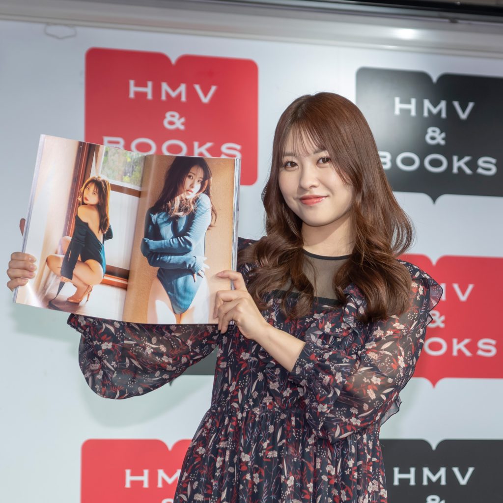 中西智代梨1st写真集「ちより日和」発売記念取材会より