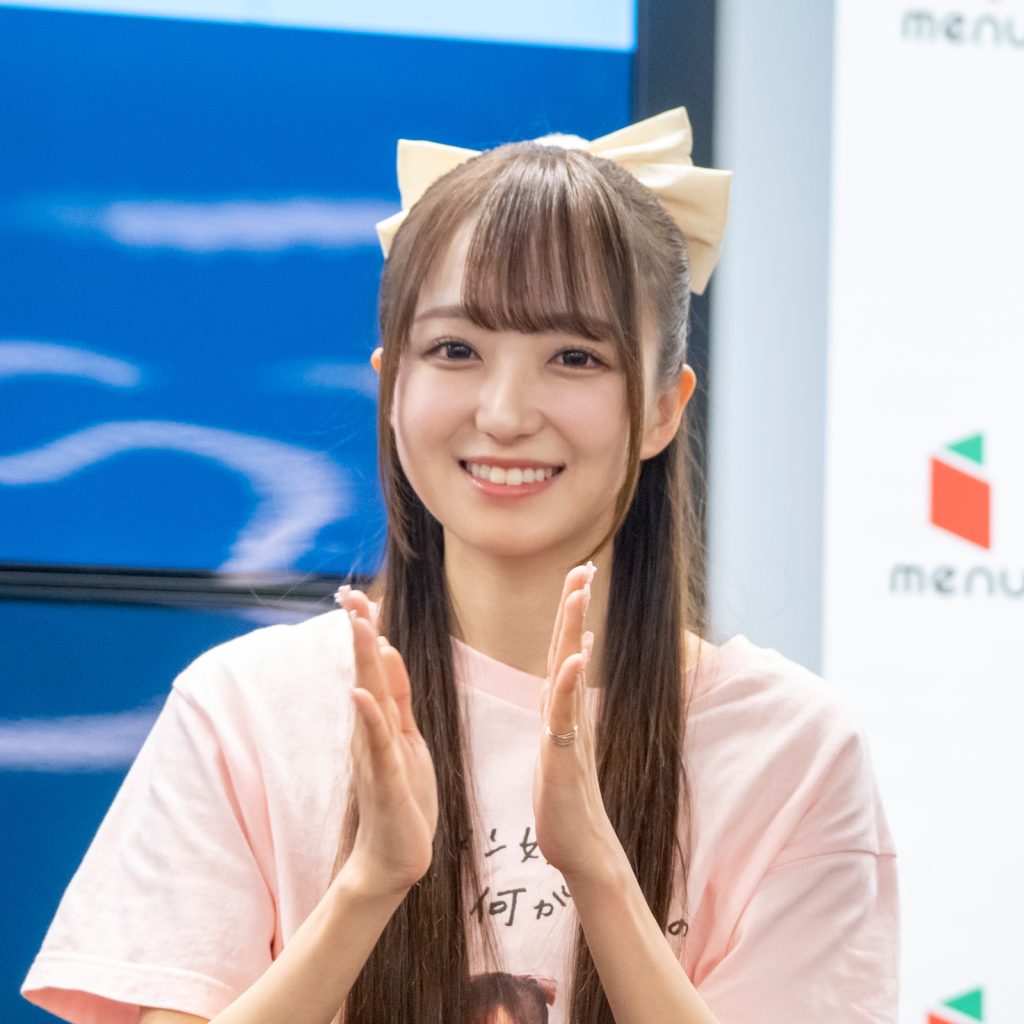 「デリ麺プロジェクト」メディア発表会に出席したラフ×ラフ日比野芽奈