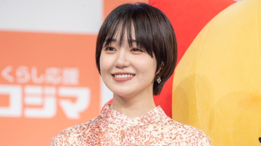 「コジマ70周年 TVCM発表会」に出席した奈緒