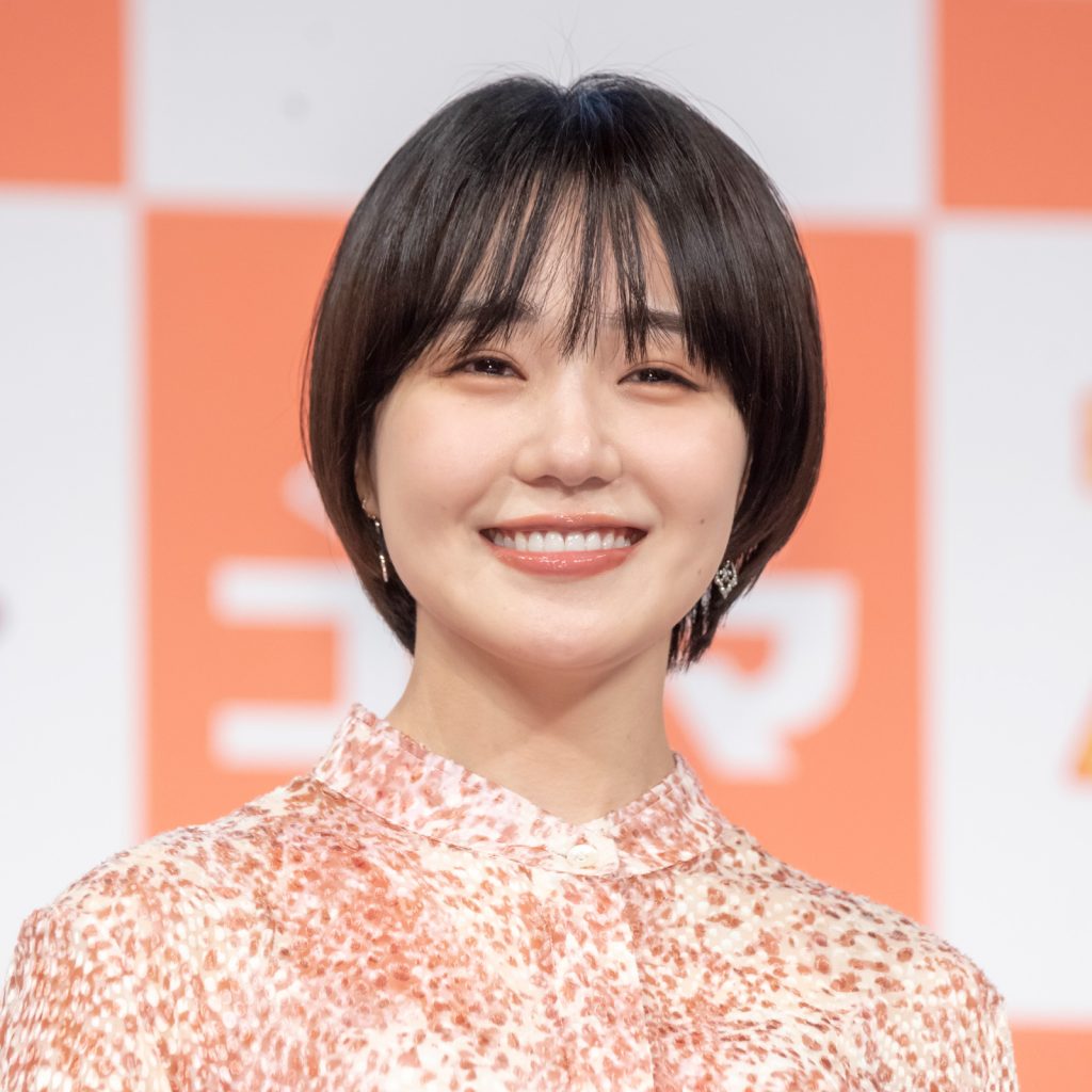 「コジマ70周年 TVCM発表会」に出席した奈緒