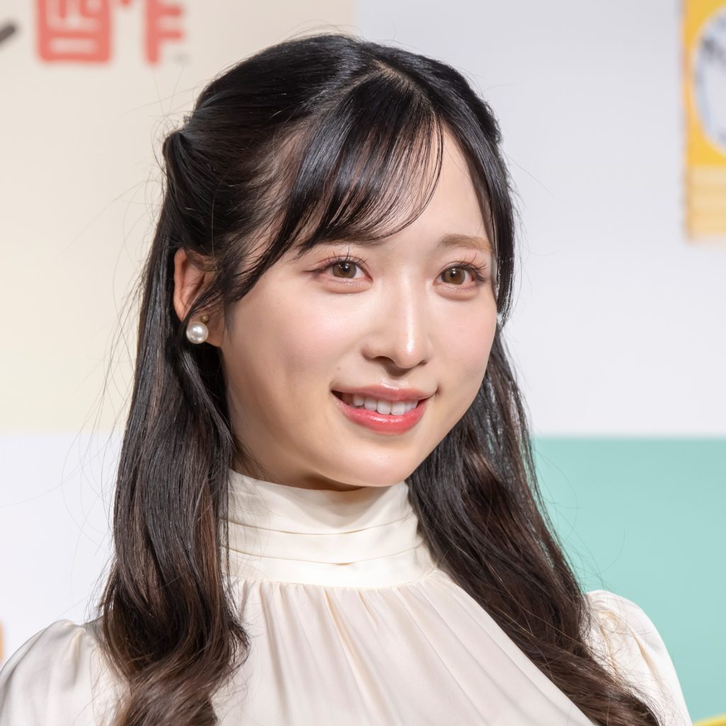 「カンタン酢・カンタン酢トマト 新CM発表会」に出席したAKB48・小栗有以