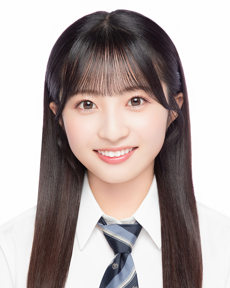 AKB48 18期生・秋山由奈