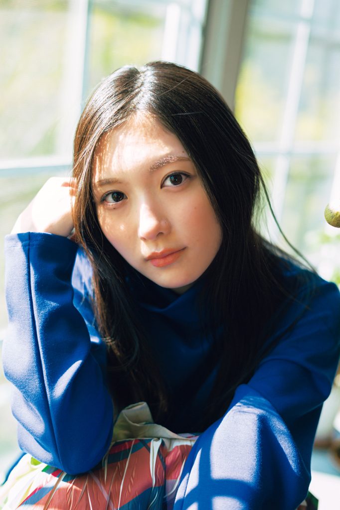 4月2日(水)に発売された『週刊少年マガジン18号』で巻末グラビアに登場している櫻坂46・谷口愛季