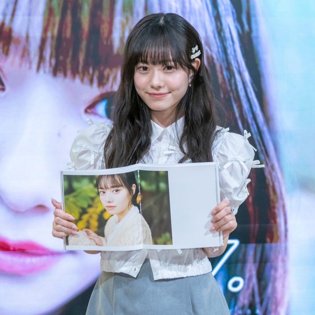 私立恵比寿中学・仲村悠菜が1st写真集『17。』(小学館)出版記念取材会に出席