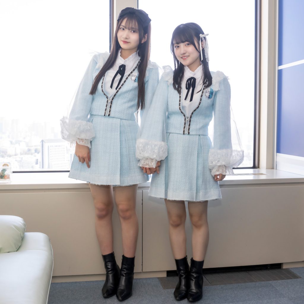 映画『鬼ベラシ』に出演するSTU48・久留島優果と新井梨杏