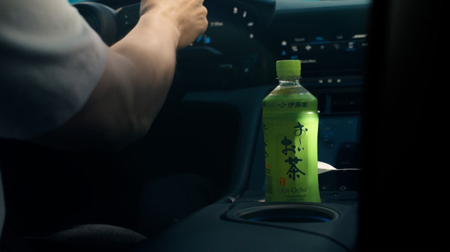 大谷翔平選手が出演する伊藤園「お~いお茶」新CM『いつの日も、僕のそばには お茶がある。』篇より