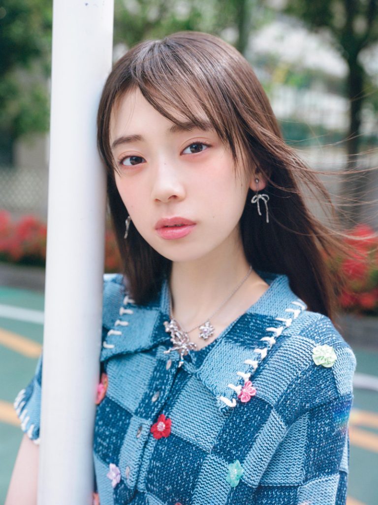 『bis夏号』に登場している乃木坂46 6期生 矢田萌華