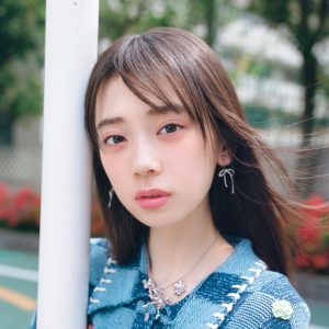 乃木坂46 6期生 矢田萌華『bis』初登場「美しすぎる先輩方に感化されて私ももっときれいになりたい」