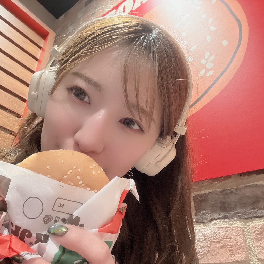 中田花奈公式インスタグラム(nakadakana_officia)より