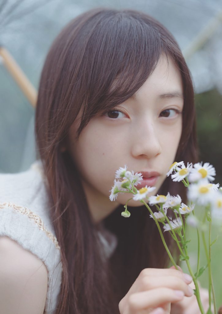 『週刊プレイボーイ24&25号』に登場している矢田萌華