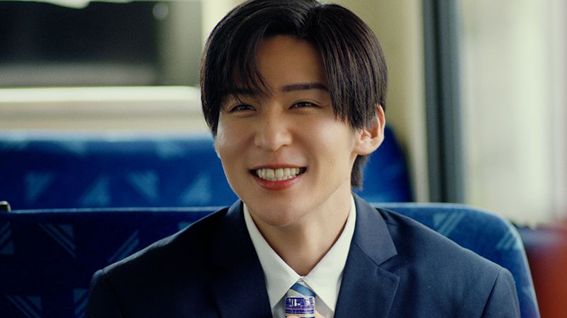 目黒蓮が出演する新CM『だけ旨を想う男 ズッキーニ』篇より