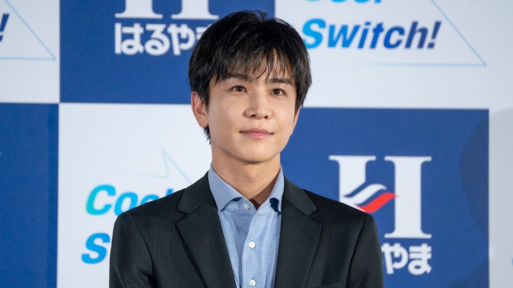 岩田剛典が「はるやまNEW BIZ WEAR アンバサダー&新CM発表会」に出席