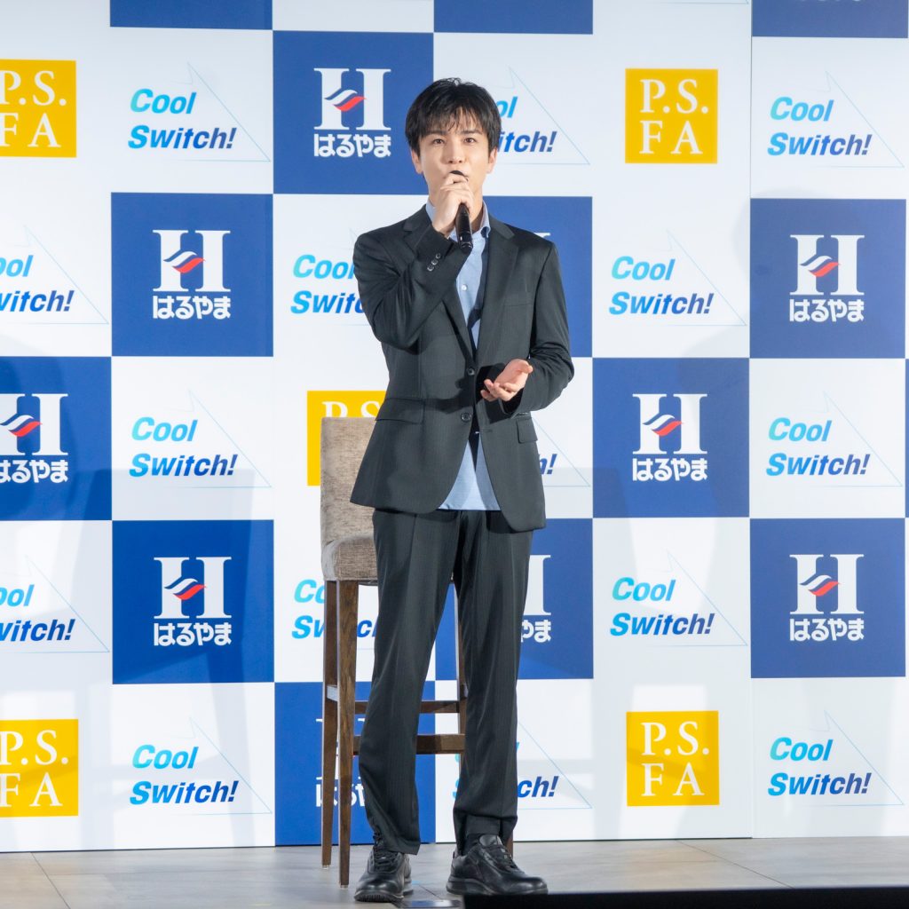 「はるやまNEW BIZ WEAR アンバサダー&新CM発表会」に出席した岩田剛典