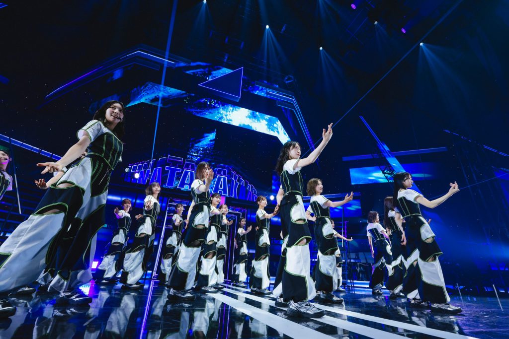 日向坂46、BRAND NEW LIVE 2025「OVER THE RAINBOW」より