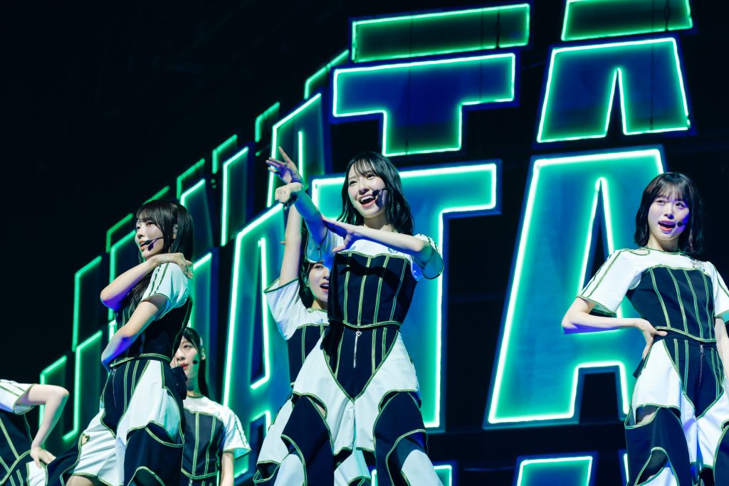 日向坂46、BRAND NEW LIVE 2025「OVER THE RAINBOW」より