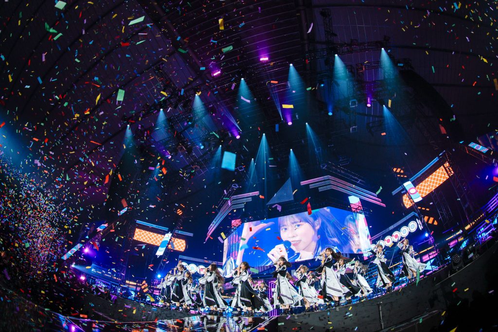 日向坂46、BRAND NEW LIVE 2025「OVER THE RAINBOW」より