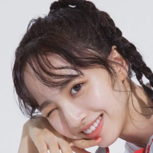 乃木坂46佐藤楓、グループ最後の活動を報告！メンバー集合写真を公開し「後輩から愛されていたのが伝わってくる」「応援させてくれてありがとう！」の声