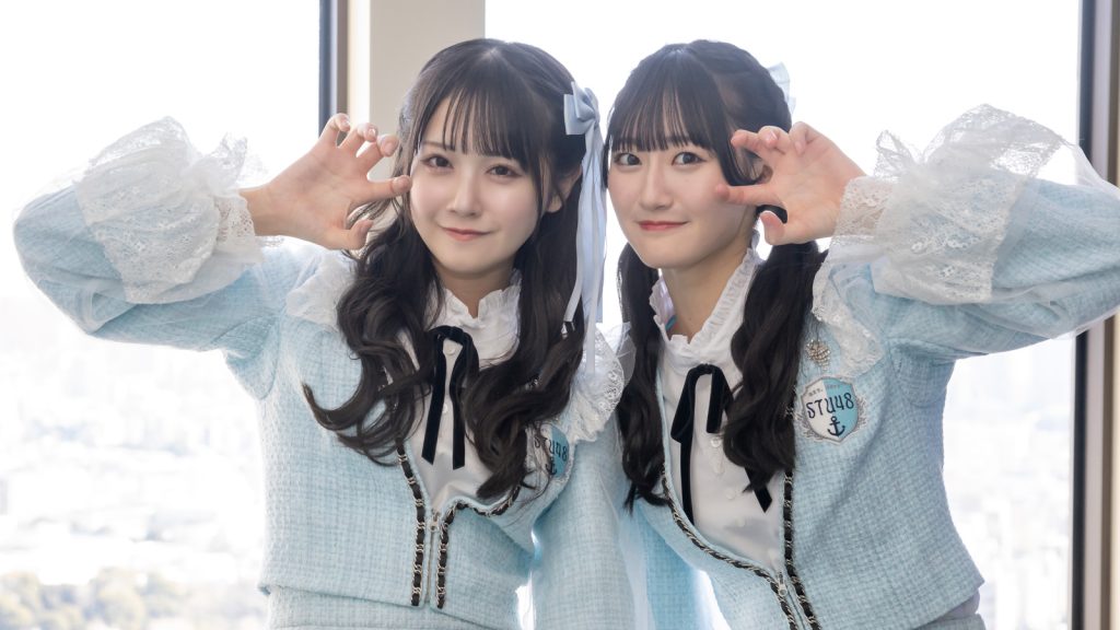 映画『鬼ベラシ』に出演するSTU48・中村舞と信濃宙花